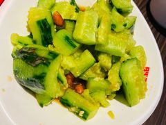 京城拍黄瓜-胖哥俩肉蟹煲(杭州大厦中央广场店)