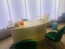 -PE SALON