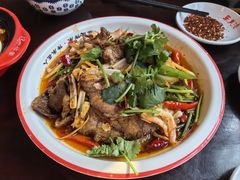 回锅牛肉-冯四孃跷脚牛肉·非物质文化遗产店
