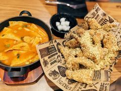 -BHC炸鸡(明洞总店)