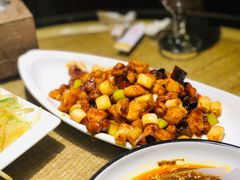宫保鸡丁-渝信川菜 · 川味家常菜(长安店)