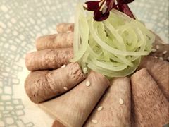 -黛遇·黛瓦宴花园餐厅