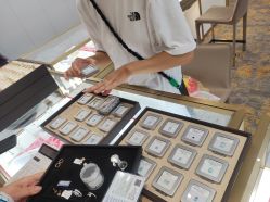 点击看大图 -Cindy Jewelry·钻戒·彩色宝石