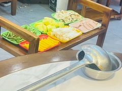 -地锅公社·现炒地锅鸡·地锅鱼·夜宵(罗锦路店)