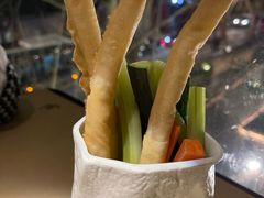 笔筒色拉-穹六人间 people 6(岳阳路店)