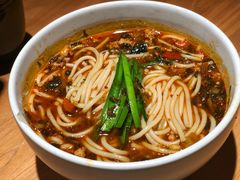小锅米线-云海肴·汽锅鸡·云南菜(高德置地店)
