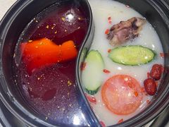 -钢管厂五区小郡肝串串香火锅(梅川路店)