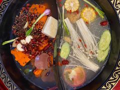 -重庆三峡火锅城(梅林店)