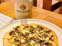 黑松露芝士披萨-Paulaner·德国帕拉娜自酿啤酒餐厅(海上世界店)