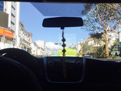 -玉龙雪山游客服务中心