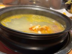 -一朵菌·野生菌探索家火锅(南亚店)