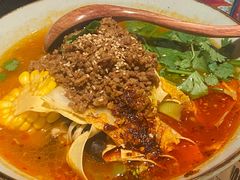 酸辣米线-火塘云南烧烤大排档