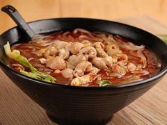 红烧肥肠粉-赢哥常德牛肉粉(水围店)
