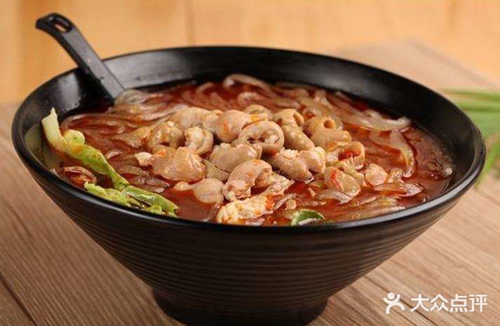 赢哥常德牛肉粉(水围店)红烧肥肠粉图片