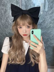 -AYO SALON