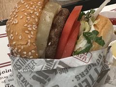-The Habit Burger Grill 哈比特汉堡(复兴soho店)