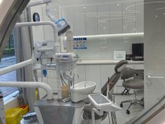 -皓齿连锁·雅贝健口腔·种植·矫正中心(虹口曲阳路店)