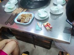 -屯老二农家铁锅炖·行业领军者(梅江店)