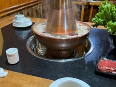 -果松木炭酸菜铜火锅·外婆参鸡汤