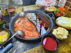 -乖嬢嬢重庆老火锅(南联店)