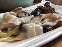 麦芹木耳馏鱼片-秦香阁·西北家常菜(徐汇日月光中心店)