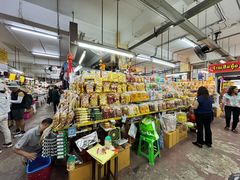 -瓦洛洛传统市场
