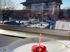 餐厅准备的生日蛋糕-TRB Forbidden City(故宫店)