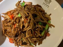 笋丝炒肉-首秀·四川料理(星耀101店)