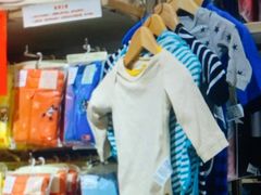 -优衣库(北京万柳华联购物中心店)