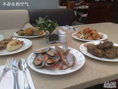 200907082231-亮马河饭店翠雅咖啡厅