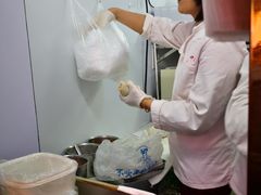 -上海虹口糕团食品厂(茂名路店)