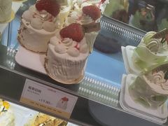 -罗森尼娜(德思勤店)