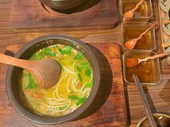 -良米山·云南野生菌过桥米线(上海首店)