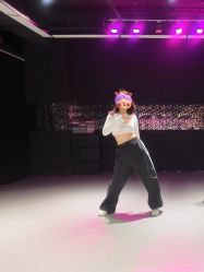 -WITCH （舞季）舞蹈工作室