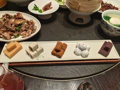 北京甜品拼盘-四季民福烤鸭店(外滩外白渡桥店)