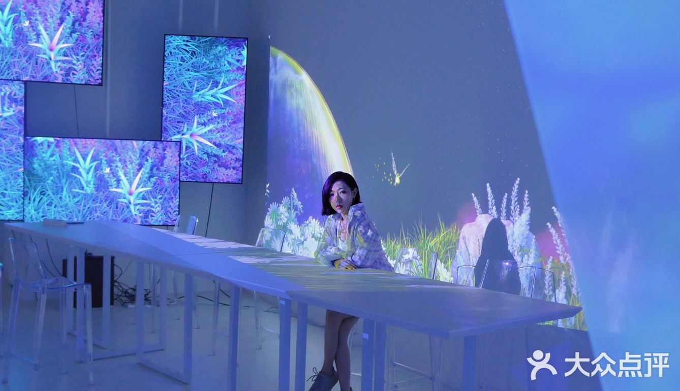成都南门看展｜🐋BLOOMS繁花·光怪陆离的世界里遨游