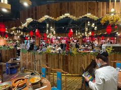 -老滇山寨•云南特色菜•地方菜•民族风情歌舞表演(金碧店)