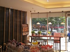 面包甜点陈列柜-沁园(加州财信店)