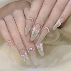 -赢韵美甲美睫瑞士净斑中心