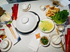 -三人行骨头王火锅(长寿店)