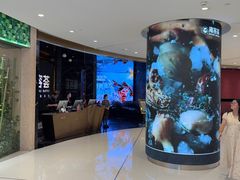 -雍容荟帝王蟹活龙虾展台自助(IFS黑金店)