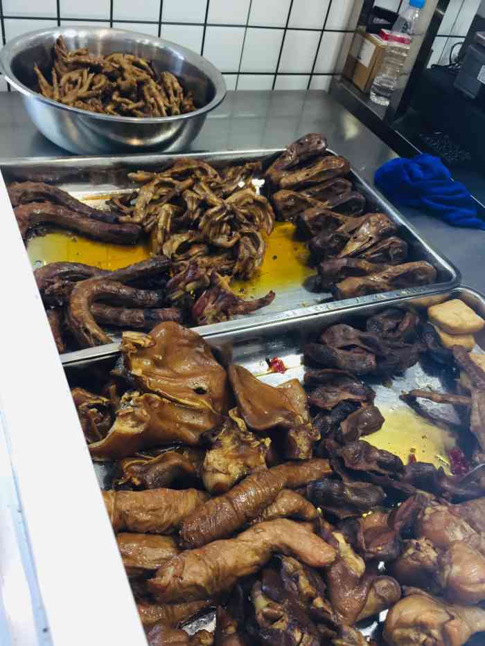 卤鲜笙(禾祥东路店)-"厦门新起的连锁卤味店,味道真的是太赞了.