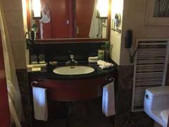 -爱时特套房酒店(会展中心远洋城店)