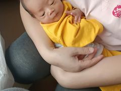 -爱贝尔高端月嫂(母婴护理)