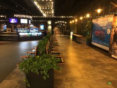-CGV影城(滨江天街IMAX店)