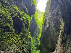 -龙水峡地缝景区