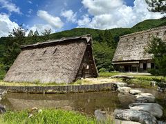 -白川乡与五箇山的合掌构造村落