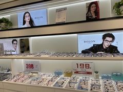 -J-Optical佳视明眼镜·蔡司视觉(青岛金茂览秀城店)