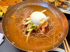 -许哥东北烧烤·铁丳烤串·宫后夹肉(繁花中心店)