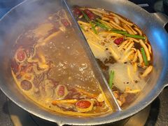 -湊湊火锅·茶憩(新中关购物中心店)
